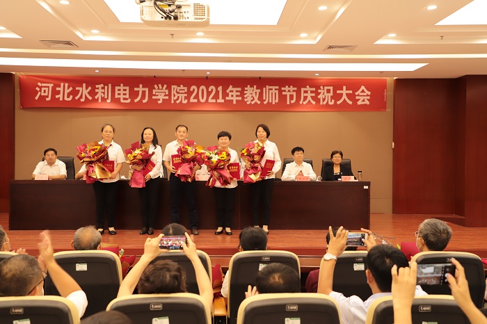 IMG_0484.JPG IMG_0484.JPG